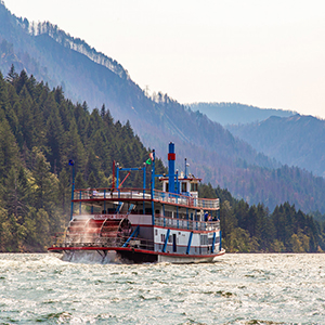 Enjoy some family fun sightseeing on river cruises along the Columbia River Gorge on Portland Spirit or the Sternwheeler