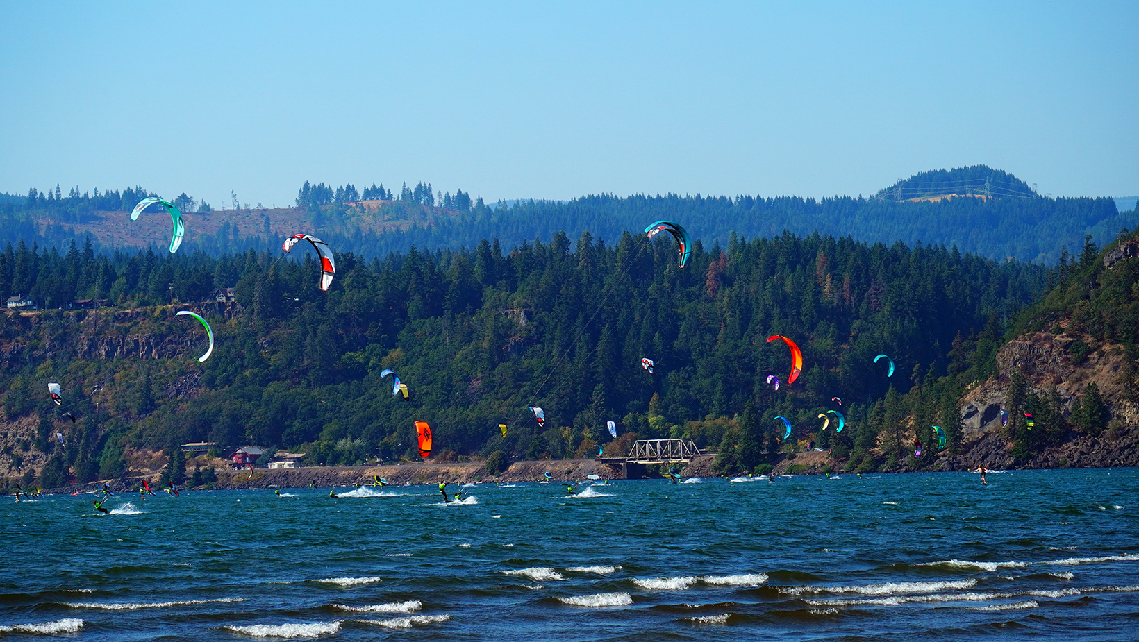 Kiteboarding in the Columbia River