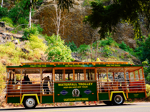 scenic_drives_trolley Services like Pedicab help you explore downtown Hood River car-free